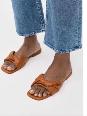 Schutz Lori Leather Twist Front Slide Sandals 9